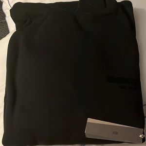 Essential Men Hoodie